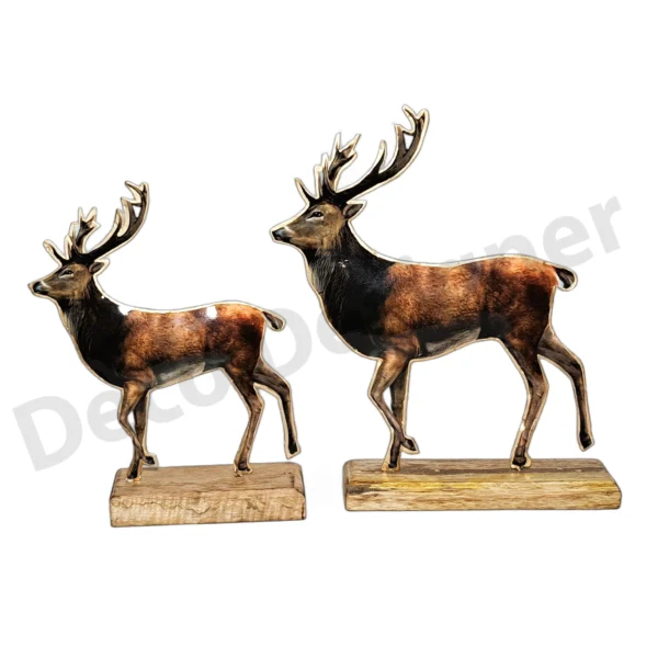 CR1517 - Christmas Reindeer Decoration on Wood Base