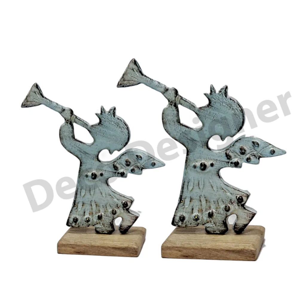 EA1759 - Easter Angel Decoration on Wood Base